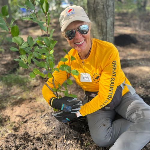 Diane is a born & bred New Yorker, yoga teacher and communications’ specialist who loves sharing her passion for walking with others.